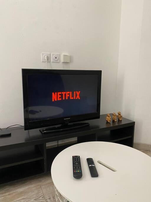 Arcole 6 Jolie T2 Centre Garage-wifi -tv Connectee-clim Apartment *